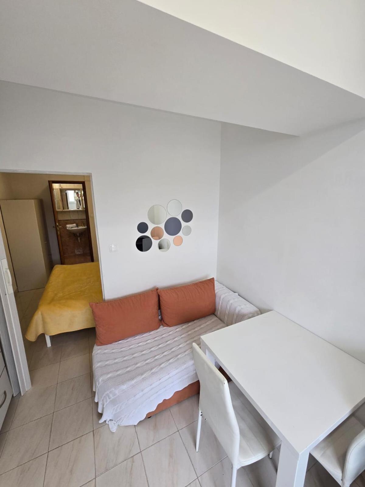 Apartment Ella Banjol Exterior photo